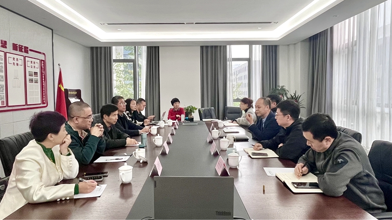 中國飯店協(xié)會會長陳新華、九成大廚總經(jīng)理陳飛舟到訪浙江農(nóng)合